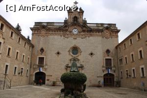 [P10] Mallorca, Mănăstirea Santuari de Lluc, Basílica de la Mare de Déu de Lluc » foto by mprofeanu
 - 
<span class="allrVoted glyphicon glyphicon-heart hidden" id="av1301702"></span>
<a class="m-l-10 hidden" id="sv1301702" onclick="voting_Foto_DelVot(,1301702,23018)" role="button">șterge vot <span class="glyphicon glyphicon-remove"></span></a>
<a id="v91301702" class=" c-red"  onclick="voting_Foto_SetVot(1301702)" role="button"><span class="glyphicon glyphicon-heart-empty"></span> <b>LIKE</b> = Votează poza</a> <img class="hidden"  id="f1301702W9" src="/imagini/loader.gif" border="0" /><span class="AjErrMes hidden" id="e1301702ErM"></span>