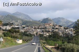 [P03] Mallorca, Selva, Biserica San Lorenzo văzută de la 2 kilometri, de pe Drumul Ma-2130.... » foto by mprofeanu
 - 
<span class="allrVoted glyphicon glyphicon-heart hidden" id="av1301695"></span>
<a class="m-l-10 hidden" id="sv1301695" onclick="voting_Foto_DelVot(,1301695,23018)" role="button">șterge vot <span class="glyphicon glyphicon-remove"></span></a>
<a id="v91301695" class=" c-red"  onclick="voting_Foto_SetVot(1301695)" role="button"><span class="glyphicon glyphicon-heart-empty"></span> <b>LIKE</b> = Votează poza</a> <img class="hidden"  id="f1301695W9" src="/imagini/loader.gif" border="0" /><span class="AjErrMes hidden" id="e1301695ErM"></span>