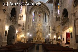 [P13] Mallorca, Manacor, Parròquia de la Mare de Déu dels Dolors de Manacor, Prezbiteriul cu Altarul și în lateral cele două mari Capele cu alte șapte mai mici » foto by mprofeanu
 - 
<span class="allrVoted glyphicon glyphicon-heart hidden" id="av1304049"></span>
<a class="m-l-10 hidden" id="sv1304049" onclick="voting_Foto_DelVot(,1304049,23018)" role="button">șterge vot <span class="glyphicon glyphicon-remove"></span></a>
<a id="v91304049" class=" c-red"  onclick="voting_Foto_SetVot(1304049)" role="button"><span class="glyphicon glyphicon-heart-empty"></span> <b>LIKE</b> = Votează poza</a> <img class="hidden"  id="f1304049W9" src="/imagini/loader.gif" border="0" /><span class="AjErrMes hidden" id="e1304049ErM"></span>