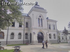 [P05] 5. Reședința Mitropolitană, construită cu un secol înaintea Catedralei.  » foto by msnd
 - 
<span class="allrVoted glyphicon glyphicon-heart hidden" id="av972249"></span>
<a class="m-l-10 hidden" id="sv972249" onclick="voting_Foto_DelVot(,972249,23025)" role="button">șterge vot <span class="glyphicon glyphicon-remove"></span></a>
<a id="v9972249" class=" c-red"  onclick="voting_Foto_SetVot(972249)" role="button"><span class="glyphicon glyphicon-heart-empty"></span> <b>LIKE</b> = Votează poza</a> <img class="hidden"  id="f972249W9" src="/imagini/loader.gif" border="0" /><span class="AjErrMes hidden" id="e972249ErM"></span>