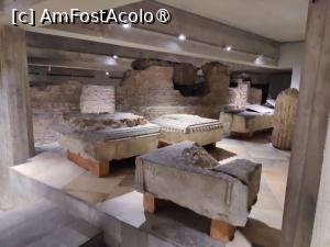 [P43] Domul din Milano; situl arheologic » foto by crismis
 - 
<span class="allrVoted glyphicon glyphicon-heart hidden" id="av1485191"></span>
<a class="m-l-10 hidden" id="sv1485191" onclick="voting_Foto_DelVot(,1485191,23051)" role="button">șterge vot <span class="glyphicon glyphicon-remove"></span></a>
<a id="v91485191" class=" c-red"  onclick="voting_Foto_SetVot(1485191)" role="button"><span class="glyphicon glyphicon-heart-empty"></span> <b>LIKE</b> = Votează poza</a> <img class="hidden"  id="f1485191W9" src="/imagini/loader.gif" border="0" /><span class="AjErrMes hidden" id="e1485191ErM"></span>