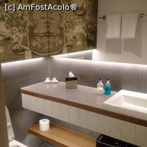 [P06] Parte din baie. Dușul e în partea dreaptă, într-o nișă specială.  » foto by dognean
 - 
<span class="allrVoted glyphicon glyphicon-heart hidden" id="av924281"></span>
<a class="m-l-10 hidden" id="sv924281" onclick="voting_Foto_DelVot(,924281,23079)" role="button">șterge vot <span class="glyphicon glyphicon-remove"></span></a>
<a id="v9924281" class=" c-red"  onclick="voting_Foto_SetVot(924281)" role="button"><span class="glyphicon glyphicon-heart-empty"></span> <b>LIKE</b> = Votează poza</a> <img class="hidden"  id="f924281W9" src="/imagini/loader.gif" border="0" /><span class="AjErrMes hidden" id="e924281ErM"></span>