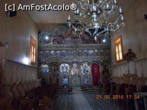 [P40] altar la o biserica la care nu am gasit numele, era deschisa, in trei momente diferite, nu era nimeni acolo.  » foto by elviramvio
 - 
<span class="allrVoted glyphicon glyphicon-heart hidden" id="av758556"></span>
<a class="m-l-10 hidden" id="sv758556" onclick="voting_Foto_DelVot(,758556,23140)" role="button">șterge vot <span class="glyphicon glyphicon-remove"></span></a>
<a id="v9758556" class=" c-red"  onclick="voting_Foto_SetVot(758556)" role="button"><span class="glyphicon glyphicon-heart-empty"></span> <b>LIKE</b> = Votează poza</a> <img class="hidden"  id="f758556W9" src="/imagini/loader.gif" border="0" /><span class="AjErrMes hidden" id="e758556ErM"></span>