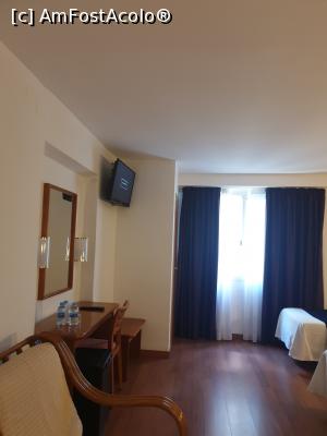 [P07] camera de hotel » foto by robert
 - 
<span class="allrVoted glyphicon glyphicon-heart hidden" id="av1168193"></span>
<a class="m-l-10 hidden" id="sv1168193" onclick="voting_Foto_DelVot(,1168193,23169)" role="button">șterge vot <span class="glyphicon glyphicon-remove"></span></a>
<a id="v91168193" class=" c-red"  onclick="voting_Foto_SetVot(1168193)" role="button"><span class="glyphicon glyphicon-heart-empty"></span> <b>LIKE</b> = Votează poza</a> <img class="hidden"  id="f1168193W9" src="/imagini/loader.gif" border="0" /><span class="AjErrMes hidden" id="e1168193ErM"></span>