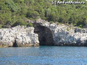 [P50] Croaziera spre Laguna Albastra- ne indreptam spre Sivota » foto by luciaoradea
 - 
<span class="allrVoted glyphicon glyphicon-heart hidden" id="av643538"></span>
<a class="m-l-10 hidden" id="sv643538" onclick="voting_Foto_DelVot(,643538,23178)" role="button">șterge vot <span class="glyphicon glyphicon-remove"></span></a>
<a id="v9643538" class=" c-red"  onclick="voting_Foto_SetVot(643538)" role="button"><span class="glyphicon glyphicon-heart-empty"></span> <b>LIKE</b> = Votează poza</a> <img class="hidden"  id="f643538W9" src="/imagini/loader.gif" border="0" /><span class="AjErrMes hidden" id="e643538ErM"></span>