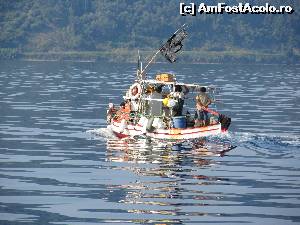 [P06] Croaziera spre Laguna Albastra- o barcuta intalnita pe drum » foto by luciaoradea
 - 
<span class="allrVoted glyphicon glyphicon-heart hidden" id="av643494"></span>
<a class="m-l-10 hidden" id="sv643494" onclick="voting_Foto_DelVot(,643494,23178)" role="button">șterge vot <span class="glyphicon glyphicon-remove"></span></a>
<a id="v9643494" class=" c-red"  onclick="voting_Foto_SetVot(643494)" role="button"><span class="glyphicon glyphicon-heart-empty"></span> <b>LIKE</b> = Votează poza</a> <img class="hidden"  id="f643494W9" src="/imagini/loader.gif" border="0" /><span class="AjErrMes hidden" id="e643494ErM"></span>