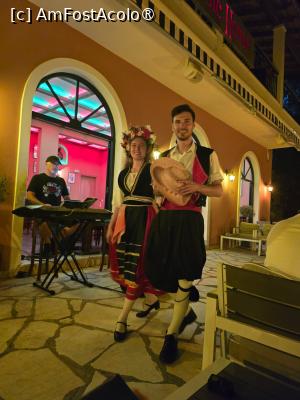 [P13] „Music House” - opaaa! » foto by Dragoș_MD
 - 
<span class="allrVoted glyphicon glyphicon-heart hidden" id="av1508102"></span>
<a class="m-l-10 hidden" id="sv1508102" onclick="voting_Foto_DelVot(,1508102,23185)" role="button">șterge vot <span class="glyphicon glyphicon-remove"></span></a>
<a id="v91508102" class=" c-red"  onclick="voting_Foto_SetVot(1508102)" role="button"><span class="glyphicon glyphicon-heart-empty"></span> <b>LIKE</b> = Votează poza</a> <img class="hidden"  id="f1508102W9" src="/imagini/loader.gif" border="0" /><span class="AjErrMes hidden" id="e1508102ErM"></span>