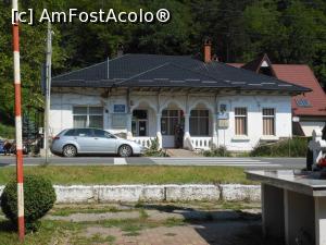 [P01] Pe Valea Tarcăului - Primăria comunei Tarcău. » foto by iulianic
 - 
<span class="allrVoted glyphicon glyphicon-heart hidden" id="av1182814"></span>
<a class="m-l-10 hidden" id="sv1182814" onclick="voting_Foto_DelVot(,1182814,23204)" role="button">șterge vot <span class="glyphicon glyphicon-remove"></span></a>
<a id="v91182814" class=" c-red"  onclick="voting_Foto_SetVot(1182814)" role="button"><span class="glyphicon glyphicon-heart-empty"></span> <b>LIKE</b> = Votează poza</a> <img class="hidden"  id="f1182814W9" src="/imagini/loader.gif" border="0" /><span class="AjErrMes hidden" id="e1182814ErM"></span>