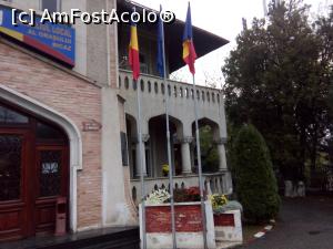 [P19] Oraș Bicaz, pe Bistrița, Primăria, fosta Casă Regală » foto by danaeldreny*
 - 
<span class="allrVoted glyphicon glyphicon-heart hidden" id="av928267"></span>
<a class="m-l-10 hidden" id="sv928267" onclick="voting_Foto_DelVot(,928267,23204)" role="button">șterge vot <span class="glyphicon glyphicon-remove"></span></a>
<a id="v9928267" class=" c-red"  onclick="voting_Foto_SetVot(928267)" role="button"><span class="glyphicon glyphicon-heart-empty"></span> <b>LIKE</b> = Votează poza</a> <img class="hidden"  id="f928267W9" src="/imagini/loader.gif" border="0" /><span class="AjErrMes hidden" id="e928267ErM"></span>
