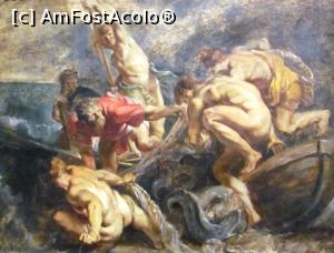 [P11] Un tablou cu tematica religioasa semnat Rubens. Desigur, pescarii nu au fost niciodata echipati astfel.  » foto by Radu Tudoran
 - 
<span class="allrVoted glyphicon glyphicon-heart hidden" id="av930695"></span>
<a class="m-l-10 hidden" id="sv930695" onclick="voting_Foto_DelVot(,930695,23235)" role="button">șterge vot <span class="glyphicon glyphicon-remove"></span></a>
<a id="v9930695" class=" c-red"  onclick="voting_Foto_SetVot(930695)" role="button"><span class="glyphicon glyphicon-heart-empty"></span> <b>LIKE</b> = Votează poza</a> <img class="hidden"  id="f930695W9" src="/imagini/loader.gif" border="0" /><span class="AjErrMes hidden" id="e930695ErM"></span>
