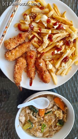 [P04] Cartofi cu creveți tempura și supă cu carne de vită » foto by elenaadina
 - 
<span class="allrVoted glyphicon glyphicon-heart hidden" id="av1526310"></span>
<a class="m-l-10 hidden" id="sv1526310" onclick="voting_Foto_DelVot(,1526310,23312)" role="button">șterge vot <span class="glyphicon glyphicon-remove"></span></a>
<a id="v91526310" class=" c-red"  onclick="voting_Foto_SetVot(1526310)" role="button"><span class="glyphicon glyphicon-heart-empty"></span> <b>LIKE</b> = Votează poza</a> <img class="hidden"  id="f1526310W9" src="/imagini/loader.gif" border="0" /><span class="AjErrMes hidden" id="e1526310ErM"></span>