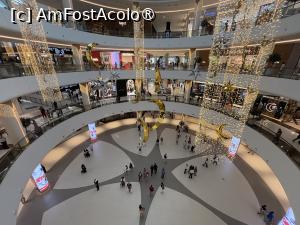 [P63] Dubai Mall » foto by AZE
 - 
<span class="allrVoted glyphicon glyphicon-heart hidden" id="av1482181"></span>
<a class="m-l-10 hidden" id="sv1482181" onclick="voting_Foto_DelVot(,1482181,23380)" role="button">șterge vot <span class="glyphicon glyphicon-remove"></span></a>
<a id="v91482181" class=" c-red"  onclick="voting_Foto_SetVot(1482181)" role="button"><span class="glyphicon glyphicon-heart-empty"></span> <b>LIKE</b> = Votează poza</a> <img class="hidden"  id="f1482181W9" src="/imagini/loader.gif" border="0" /><span class="AjErrMes hidden" id="e1482181ErM"></span>