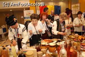 [P52] Pregătiri la moldoveni » foto by Alina53
 - 
<span class="allrVoted glyphicon glyphicon-heart hidden" id="av952268"></span>
<a class="m-l-10 hidden" id="sv952268" onclick="voting_Foto_DelVot(,952268,23389)" role="button">șterge vot <span class="glyphicon glyphicon-remove"></span></a>
<a id="v9952268" class=" c-red"  onclick="voting_Foto_SetVot(952268)" role="button"><span class="glyphicon glyphicon-heart-empty"></span> <b>LIKE</b> = Votează poza</a> <img class="hidden"  id="f952268W9" src="/imagini/loader.gif" border="0" /><span class="AjErrMes hidden" id="e952268ErM"></span>