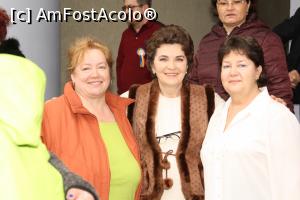 [P07] Trei moldovence cu ochi albaștri » foto by Alina53
 - 
<span class="allrVoted glyphicon glyphicon-heart hidden" id="av952188"></span>
<a class="m-l-10 hidden" id="sv952188" onclick="voting_Foto_DelVot(,952188,23389)" role="button">șterge vot <span class="glyphicon glyphicon-remove"></span></a>
<a id="v9952188" class=" c-red"  onclick="voting_Foto_SetVot(952188)" role="button"><span class="glyphicon glyphicon-heart-empty"></span> <b>LIKE</b> = Votează poza</a> <img class="hidden"  id="f952188W9" src="/imagini/loader.gif" border="0" /><span class="AjErrMes hidden" id="e952188ErM"></span>