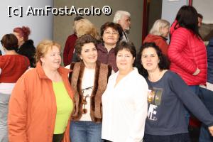 [P08] Trei moldovence și o călătoare de abia sosită din Nepal » foto by Alina53
 - 
<span class="allrVoted glyphicon glyphicon-heart hidden" id="av952190"></span>
<a class="m-l-10 hidden" id="sv952190" onclick="voting_Foto_DelVot(,952190,23389)" role="button">șterge vot <span class="glyphicon glyphicon-remove"></span></a>
<a id="v9952190" class=" c-red"  onclick="voting_Foto_SetVot(952190)" role="button"><span class="glyphicon glyphicon-heart-empty"></span> <b>LIKE</b> = Votează poza</a> <img class="hidden"  id="f952190W9" src="/imagini/loader.gif" border="0" /><span class="AjErrMes hidden" id="e952190ErM"></span>