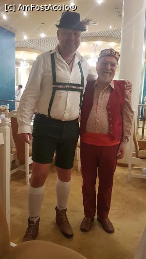 [P01] turcu și austriacu » foto by robert
 - 
<span class="allrVoted glyphicon glyphicon-heart hidden" id="av951037"></span>
<a class="m-l-10 hidden" id="sv951037" onclick="voting_Foto_DelVot(,951037,23389)" role="button">șterge vot <span class="glyphicon glyphicon-remove"></span></a>
<a id="v9951037" class=" c-red"  onclick="voting_Foto_SetVot(951037)" role="button"><span class="glyphicon glyphicon-heart-empty"></span> <b>LIKE</b> = Votează poza</a> <img class="hidden"  id="f951037W9" src="/imagini/loader.gif" border="0" /><span class="AjErrMes hidden" id="e951037ErM"></span>