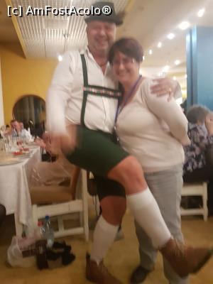 [P13] crismis după un pahar de bragă » foto by robert
 - 
<span class="allrVoted glyphicon glyphicon-heart hidden" id="av951049"></span>
<a class="m-l-10 hidden" id="sv951049" onclick="voting_Foto_DelVot(,951049,23389)" role="button">șterge vot <span class="glyphicon glyphicon-remove"></span></a>
<a id="v9951049" class=" c-red"  onclick="voting_Foto_SetVot(951049)" role="button"><span class="glyphicon glyphicon-heart-empty"></span> <b>LIKE</b> = Votează poza</a> <img class="hidden"  id="f951049W9" src="/imagini/loader.gif" border="0" /><span class="AjErrMes hidden" id="e951049ErM"></span>