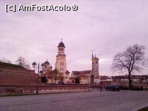 [P04] Alba-Iulia. Cele doua catedrale din cetate.  » foto by Floria
 - 
<span class="allrVoted glyphicon glyphicon-heart hidden" id="av953289"></span>
<a class="m-l-10 hidden" id="sv953289" onclick="voting_Foto_DelVot(,953289,23389)" role="button">șterge vot <span class="glyphicon glyphicon-remove"></span></a>
<a id="v9953289" class=" c-red"  onclick="voting_Foto_SetVot(953289)" role="button"><span class="glyphicon glyphicon-heart-empty"></span> <b>LIKE</b> = Votează poza</a> <img class="hidden"  id="f953289W9" src="/imagini/loader.gif" border="0" /><span class="AjErrMes hidden" id="e953289ErM"></span>