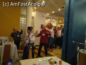 [P08] Dans, dans, dans...  » foto by Carmen Ion
 - 
<span class="allrVoted glyphicon glyphicon-heart hidden" id="av950710"></span>
<a class="m-l-10 hidden" id="sv950710" onclick="voting_Foto_DelVot(,950710,23389)" role="button">șterge vot <span class="glyphicon glyphicon-remove"></span></a>
<a id="v9950710" class=" c-red"  onclick="voting_Foto_SetVot(950710)" role="button"><span class="glyphicon glyphicon-heart-empty"></span> <b>LIKE</b> = Votează poza</a> <img class="hidden"  id="f950710W9" src="/imagini/loader.gif" border="0" /><span class="AjErrMes hidden" id="e950710ErM"></span>