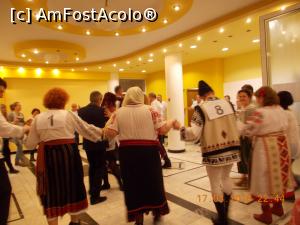 [P05] Joacă românii!  » foto by elviramvio
 - 
<span class="allrVoted glyphicon glyphicon-heart hidden" id="av951210"></span>
<a class="m-l-10 hidden" id="sv951210" onclick="voting_Foto_DelVot(,951210,23389)" role="button">șterge vot <span class="glyphicon glyphicon-remove"></span></a>
<a id="v9951210" class=" c-red"  onclick="voting_Foto_SetVot(951210)" role="button"><span class="glyphicon glyphicon-heart-empty"></span> <b>LIKE</b> = Votează poza</a> <img class="hidden"  id="f951210W9" src="/imagini/loader.gif" border="0" /><span class="AjErrMes hidden" id="e951210ErM"></span>