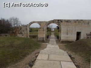 [P10] No, că și migrațiile ar fo* bune la ceva. O mas doar poarta de la legiune!  » foto by mihaelavoicu
 - 
<span class="allrVoted glyphicon glyphicon-heart hidden" id="av950835"></span>
<a class="m-l-10 hidden" id="sv950835" onclick="voting_Foto_DelVot(,950835,23389)" role="button">șterge vot <span class="glyphicon glyphicon-remove"></span></a>
<a id="v9950835" class=" c-red"  onclick="voting_Foto_SetVot(950835)" role="button"><span class="glyphicon glyphicon-heart-empty"></span> <b>LIKE</b> = Votează poza</a> <img class="hidden"  id="f950835W9" src="/imagini/loader.gif" border="0" /><span class="AjErrMes hidden" id="e950835ErM"></span>