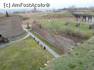 [P11] Tulai, ce șanț, îl sărea cu calu*?  » foto by mihaelavoicu
 - 
<span class="allrVoted glyphicon glyphicon-heart hidden" id="av950836"></span>
<a class="m-l-10 hidden" id="sv950836" onclick="voting_Foto_DelVot(,950836,23389)" role="button">șterge vot <span class="glyphicon glyphicon-remove"></span></a>
<a id="v9950836" class=" c-red"  onclick="voting_Foto_SetVot(950836)" role="button"><span class="glyphicon glyphicon-heart-empty"></span> <b>LIKE</b> = Votează poza</a> <img class="hidden"  id="f950836W9" src="/imagini/loader.gif" border="0" /><span class="AjErrMes hidden" id="e950836ErM"></span>