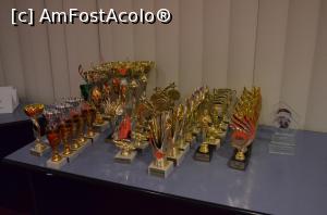 [P02] Insemne ale celor mai apreciaţi membrii ai comunităţii, sau a celor mai harnici...  » foto by kelyboy
 - 
<span class="allrVoted glyphicon glyphicon-heart hidden" id="av953723"></span>
<a class="m-l-10 hidden" id="sv953723" onclick="voting_Foto_DelVot(,953723,23389)" role="button">șterge vot <span class="glyphicon glyphicon-remove"></span></a>
<a id="v9953723" class=" c-red"  onclick="voting_Foto_SetVot(953723)" role="button"><span class="glyphicon glyphicon-heart-empty"></span> <b>LIKE</b> = Votează poza</a> <img class="hidden"  id="f953723W9" src="/imagini/loader.gif" border="0" /><span class="AjErrMes hidden" id="e953723ErM"></span>