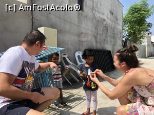 [P14] Oferind o inghtetata copilasilor de pe stradutele din Huraa » foto by MadMad22
 - 
<span class="allrVoted glyphicon glyphicon-heart hidden" id="av1054770"></span>
<a class="m-l-10 hidden" id="sv1054770" onclick="voting_Foto_DelVot(,1054770,23396)" role="button">șterge vot <span class="glyphicon glyphicon-remove"></span></a>
<a id="v91054770" class=" c-red"  onclick="voting_Foto_SetVot(1054770)" role="button"><span class="glyphicon glyphicon-heart-empty"></span> <b>LIKE</b> = Votează poza</a> <img class="hidden"  id="f1054770W9" src="/imagini/loader.gif" border="0" /><span class="AjErrMes hidden" id="e1054770ErM"></span>