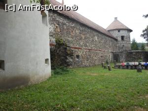 [P26] Castelul S&uuml;k&ouml;sd-Bethlen - Turnuri de colț. » foto by iulianic
 - 
<span class="allrVoted glyphicon glyphicon-heart hidden" id="av1317610"></span>
<a class="m-l-10 hidden" id="sv1317610" onclick="voting_Foto_DelVot(,1317610,23427)" role="button">șterge vot <span class="glyphicon glyphicon-remove"></span></a>
<a id="v91317610" class=" c-red"  onclick="voting_Foto_SetVot(1317610)" role="button"><span class="glyphicon glyphicon-heart-empty"></span> <b>LIKE</b> = Votează poza</a> <img class="hidden"  id="f1317610W9" src="/imagini/loader.gif" border="0" /><span class="AjErrMes hidden" id="e1317610ErM"></span>
