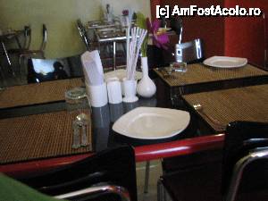 [P14] Restaurantul indian unde am mancat.  » foto by expertu
 - 
<span class="allrVoted glyphicon glyphicon-heart hidden" id="av484520"></span>
<a class="m-l-10 hidden" id="sv484520" onclick="voting_Foto_DelVot(,484520,23464)" role="button">șterge vot <span class="glyphicon glyphicon-remove"></span></a>
<a id="v9484520" class=" c-red"  onclick="voting_Foto_SetVot(484520)" role="button"><span class="glyphicon glyphicon-heart-empty"></span> <b>LIKE</b> = Votează poza</a> <img class="hidden"  id="f484520W9" src="/imagini/loader.gif" border="0" /><span class="AjErrMes hidden" id="e484520ErM"></span>