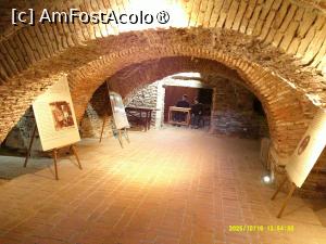 [P50] 50. Acesta adăpostește o expoziție, în special pe bază de panouri .... » foto by msnd
 - 
<span class="allrVoted glyphicon glyphicon-heart hidden" id="av1508948"></span>
<a class="m-l-10 hidden" id="sv1508948" onclick="voting_Foto_DelVot(,1508948,23475)" role="button">șterge vot <span class="glyphicon glyphicon-remove"></span></a>
<a id="v91508948" class=" c-red"  onclick="voting_Foto_SetVot(1508948)" role="button"><span class="glyphicon glyphicon-heart-empty"></span> <b>LIKE</b> = Votează poza</a> <img class="hidden"  id="f1508948W9" src="/imagini/loader.gif" border="0" /><span class="AjErrMes hidden" id="e1508948ErM"></span>