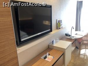 [P04] Vreo 100 de posturi TV puteau fi vizionate. Mi-a placut combinatia de dulapiori, mese, policioare.  » foto by Dan&Ema
 - 
<span class="allrVoted glyphicon glyphicon-heart hidden" id="av948875"></span>
<a class="m-l-10 hidden" id="sv948875" onclick="voting_Foto_DelVot(,948875,23512)" role="button">șterge vot <span class="glyphicon glyphicon-remove"></span></a>
<a id="v9948875" class=" c-red"  onclick="voting_Foto_SetVot(948875)" role="button"><span class="glyphicon glyphicon-heart-empty"></span> <b>LIKE</b> = Votează poza</a> <img class="hidden"  id="f948875W9" src="/imagini/loader.gif" border="0" /><span class="AjErrMes hidden" id="e948875ErM"></span>