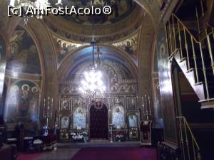 [P04] În interiorul Bisericii din Bușteni.  » foto by mihaelavoicu
 - 
<span class="allrVoted glyphicon glyphicon-heart hidden" id="av958989"></span>
<a class="m-l-10 hidden" id="sv958989" onclick="voting_Foto_DelVot(,958989,23640)" role="button">șterge vot <span class="glyphicon glyphicon-remove"></span></a>
<a id="v9958989" class=" c-red"  onclick="voting_Foto_SetVot(958989)" role="button"><span class="glyphicon glyphicon-heart-empty"></span> <b>LIKE</b> = Votează poza</a> <img class="hidden"  id="f958989W9" src="/imagini/loader.gif" border="0" /><span class="AjErrMes hidden" id="e958989ErM"></span>