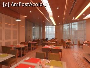 [P15] aici este Spices, restaurantul unde se servea micul dejun » foto by indiralisa_26
 - 
<span class="allrVoted glyphicon glyphicon-heart hidden" id="av959794"></span>
<a class="m-l-10 hidden" id="sv959794" onclick="voting_Foto_DelVot(,959794,23654)" role="button">șterge vot <span class="glyphicon glyphicon-remove"></span></a>
<a id="v9959794" class=" c-red"  onclick="voting_Foto_SetVot(959794)" role="button"><span class="glyphicon glyphicon-heart-empty"></span> <b>LIKE</b> = Votează poza</a> <img class="hidden"  id="f959794W9" src="/imagini/loader.gif" border="0" /><span class="AjErrMes hidden" id="e959794ErM"></span>