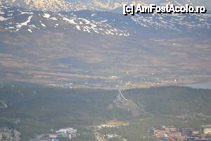 [P14] Cele trei trambuline văzute de pe muntele Storsteinen » foto by sigcristina
 - 
<span class="allrVoted glyphicon glyphicon-heart hidden" id="av440308"></span>
<a class="m-l-10 hidden" id="sv440308" onclick="voting_Foto_DelVot(,440308,23699)" role="button">șterge vot <span class="glyphicon glyphicon-remove"></span></a>
<a id="v9440308" class=" c-red"  onclick="voting_Foto_SetVot(440308)" role="button"><span class="glyphicon glyphicon-heart-empty"></span> <b>LIKE</b> = Votează poza</a> <img class="hidden"  id="f440308W9" src="/imagini/loader.gif" border="0" /><span class="AjErrMes hidden" id="e440308ErM"></span>