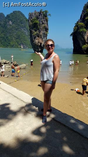 [P28] James Bond Island » foto by rares_roxana
 - 
<span class="allrVoted glyphicon glyphicon-heart hidden" id="av1034425"></span>
<a class="m-l-10 hidden" id="sv1034425" onclick="voting_Foto_DelVot(,1034425,23758)" role="button">șterge vot <span class="glyphicon glyphicon-remove"></span></a>
<a id="v91034425" class=" c-red"  onclick="voting_Foto_SetVot(1034425)" role="button"><span class="glyphicon glyphicon-heart-empty"></span> <b>LIKE</b> = Votează poza</a> <img class="hidden"  id="f1034425W9" src="/imagini/loader.gif" border="0" /><span class="AjErrMes hidden" id="e1034425ErM"></span>