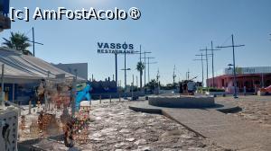[P05] Magazine cu mărunțișuri la intrarea în port » foto by Carmen Ion
 - 
<span class="allrVoted glyphicon glyphicon-heart hidden" id="av1396743"></span>
<a class="m-l-10 hidden" id="sv1396743" onclick="voting_Foto_DelVot(,1396743,23873)" role="button">șterge vot <span class="glyphicon glyphicon-remove"></span></a>
<a id="v91396743" class=" c-red"  onclick="voting_Foto_SetVot(1396743)" role="button"><span class="glyphicon glyphicon-heart-empty"></span> <b>LIKE</b> = Votează poza</a> <img class="hidden"  id="f1396743W9" src="/imagini/loader.gif" border="0" /><span class="AjErrMes hidden" id="e1396743ErM"></span>