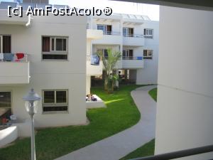 [P06] Curte interioara hotel » foto by zozo
 - 
<span class="allrVoted glyphicon glyphicon-heart hidden" id="av980639"></span>
<a class="m-l-10 hidden" id="sv980639" onclick="voting_Foto_DelVot(,980639,23887)" role="button">șterge vot <span class="glyphicon glyphicon-remove"></span></a>
<a id="v9980639" class=" c-red"  onclick="voting_Foto_SetVot(980639)" role="button"><span class="glyphicon glyphicon-heart-empty"></span> <b>LIKE</b> = Votează poza</a> <img class="hidden"  id="f980639W9" src="/imagini/loader.gif" border="0" /><span class="AjErrMes hidden" id="e980639ErM"></span>