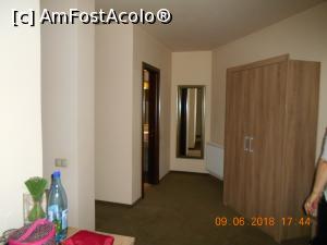 [P18] o parte din camera noastră » foto by zlatna
 - 
<span class="allrVoted glyphicon glyphicon-heart hidden" id="av999113"></span>
<a class="m-l-10 hidden" id="sv999113" onclick="voting_Foto_DelVot(,999113,23892)" role="button">șterge vot <span class="glyphicon glyphicon-remove"></span></a>
<a id="v9999113" class=" c-red"  onclick="voting_Foto_SetVot(999113)" role="button"><span class="glyphicon glyphicon-heart-empty"></span> <b>LIKE</b> = Votează poza</a> <img class="hidden"  id="f999113W9" src="/imagini/loader.gif" border="0" /><span class="AjErrMes hidden" id="e999113ErM"></span>