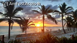 [P18] Ultimul răsărit imortalizat de mine » foto by adri-nico
 - 
<span class="allrVoted glyphicon glyphicon-heart hidden" id="av1216018"></span>
<a class="m-l-10 hidden" id="sv1216018" onclick="voting_Foto_DelVot(,1216018,23907)" role="button">șterge vot <span class="glyphicon glyphicon-remove"></span></a>
<a id="v91216018" class=" c-red"  onclick="voting_Foto_SetVot(1216018)" role="button"><span class="glyphicon glyphicon-heart-empty"></span> <b>LIKE</b> = Votează poza</a> <img class="hidden"  id="f1216018W9" src="/imagini/loader.gif" border="0" /><span class="AjErrMes hidden" id="e1216018ErM"></span>