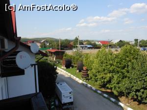[P30] Valea Călugărească - Pensiunea Feteasca Neagră. Vedere de la balcon.  » foto by iulianic
 - 
<span class="allrVoted glyphicon glyphicon-heart hidden" id="av981571"></span>
<a class="m-l-10 hidden" id="sv981571" onclick="voting_Foto_DelVot(,981571,23913)" role="button">șterge vot <span class="glyphicon glyphicon-remove"></span></a>
<a id="v9981571" class=" c-red"  onclick="voting_Foto_SetVot(981571)" role="button"><span class="glyphicon glyphicon-heart-empty"></span> <b>LIKE</b> = Votează poza</a> <img class="hidden"  id="f981571W9" src="/imagini/loader.gif" border="0" /><span class="AjErrMes hidden" id="e981571ErM"></span>