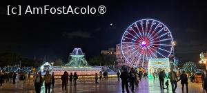 [P15] Fântâna Triton și roata uriașă din Târgul de Iarnă » foto by irinad
 - 
<span class="allrVoted glyphicon glyphicon-heart hidden" id="av1512202"></span>
<a class="m-l-10 hidden" id="sv1512202" onclick="voting_Foto_DelVot(,1512202,23969)" role="button">șterge vot <span class="glyphicon glyphicon-remove"></span></a>
<a id="v91512202" class=" c-red"  onclick="voting_Foto_SetVot(1512202)" role="button"><span class="glyphicon glyphicon-heart-empty"></span> <b>LIKE</b> = Votează poza</a> <img class="hidden"  id="f1512202W9" src="/imagini/loader.gif" border="0" /><span class="AjErrMes hidden" id="e1512202ErM"></span>