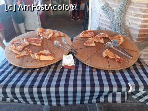 [P25] Pizza pe plajă » foto by roxxie
 - 
<span class="allrVoted glyphicon glyphicon-heart hidden" id="av1499175"></span>
<a class="m-l-10 hidden" id="sv1499175" onclick="voting_Foto_DelVot(,1499175,24125)" role="button">șterge vot <span class="glyphicon glyphicon-remove"></span></a>
<a id="v91499175" class=" c-red"  onclick="voting_Foto_SetVot(1499175)" role="button"><span class="glyphicon glyphicon-heart-empty"></span> <b>LIKE</b> = Votează poza</a> <img class="hidden"  id="f1499175W9" src="/imagini/loader.gif" border="0" /><span class="AjErrMes hidden" id="e1499175ErM"></span>