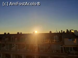 [P88] Răsăritul privit de pe terasa » foto by roxxie
 - 
<span class="allrVoted glyphicon glyphicon-heart hidden" id="av1499238"></span>
<a class="m-l-10 hidden" id="sv1499238" onclick="voting_Foto_DelVot(,1499238,24125)" role="button">șterge vot <span class="glyphicon glyphicon-remove"></span></a>
<a id="v91499238" class=" c-red"  onclick="voting_Foto_SetVot(1499238)" role="button"><span class="glyphicon glyphicon-heart-empty"></span> <b>LIKE</b> = Votează poza</a> <img class="hidden"  id="f1499238W9" src="/imagini/loader.gif" border="0" /><span class="AjErrMes hidden" id="e1499238ErM"></span>
