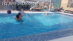 [P03] Piscina hotelului » foto by anamaria74
 - 
<span class="allrVoted glyphicon glyphicon-heart hidden" id="av999135"></span>
<a class="m-l-10 hidden" id="sv999135" onclick="voting_Foto_DelVot(,999135,24139)" role="button">șterge vot <span class="glyphicon glyphicon-remove"></span></a>
<a id="v9999135" class=" c-red"  onclick="voting_Foto_SetVot(999135)" role="button"><span class="glyphicon glyphicon-heart-empty"></span> <b>LIKE</b> = Votează poza</a> <img class="hidden"  id="f999135W9" src="/imagini/loader.gif" border="0" /><span class="AjErrMes hidden" id="e999135ErM"></span>