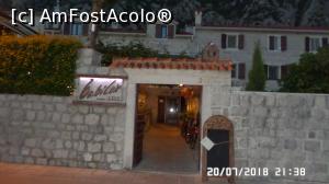 [P01] Konoba Babilon, Dobrota, Kotor, Muntenegru. Intrare în locație.  » foto by ungureanica
 - 
<span class="allrVoted glyphicon glyphicon-heart hidden" id="av1002511"></span>
<a class="m-l-10 hidden" id="sv1002511" onclick="voting_Foto_DelVot(,1002511,24206)" role="button">șterge vot <span class="glyphicon glyphicon-remove"></span></a>
<a id="v91002511" class=" c-red"  onclick="voting_Foto_SetVot(1002511)" role="button"><span class="glyphicon glyphicon-heart-empty"></span> <b>LIKE</b> = Votează poza</a> <img class="hidden"  id="f1002511W9" src="/imagini/loader.gif" border="0" /><span class="AjErrMes hidden" id="e1002511ErM"></span>