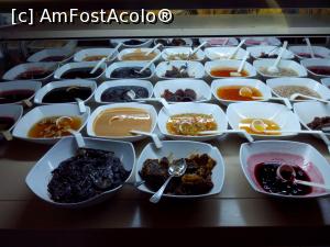 [P81] La micul dejun. » foto by Yoda
 - 
<span class="allrVoted glyphicon glyphicon-heart hidden" id="av1280570"></span>
<a class="m-l-10 hidden" id="sv1280570" onclick="voting_Foto_DelVot(,1280570,24210)" role="button">șterge vot <span class="glyphicon glyphicon-remove"></span></a>
<a id="v91280570" class=" c-red"  onclick="voting_Foto_SetVot(1280570)" role="button"><span class="glyphicon glyphicon-heart-empty"></span> <b>LIKE</b> = Votează poza</a> <img class="hidden"  id="f1280570W9" src="/imagini/loader.gif" border="0" /><span class="AjErrMes hidden" id="e1280570ErM"></span>