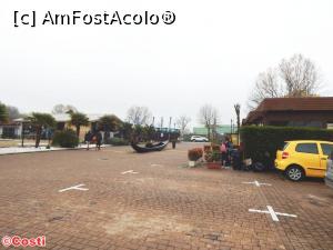 [P03] O imagine de pe aleea principală, puțin diferită, în care se vede și gondola » foto by Costi
 - 
<span class="allrVoted glyphicon glyphicon-heart hidden" id="av1004668"></span>
<a class="m-l-10 hidden" id="sv1004668" onclick="voting_Foto_DelVot(,1004668,24246)" role="button">șterge vot <span class="glyphicon glyphicon-remove"></span></a>
<a id="v91004668" class=" c-red"  onclick="voting_Foto_SetVot(1004668)" role="button"><span class="glyphicon glyphicon-heart-empty"></span> <b>LIKE</b> = Votează poza</a> <img class="hidden"  id="f1004668W9" src="/imagini/loader.gif" border="0" /><span class="AjErrMes hidden" id="e1004668ErM"></span>