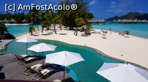 [P21] Piscina și plaja principală - Le Meridien Bora Bora » foto by C@t@
 - 
<span class="allrVoted glyphicon glyphicon-heart hidden" id="av1008383"></span>
<a class="m-l-10 hidden" id="sv1008383" onclick="voting_Foto_DelVot(,1008383,24316)" role="button">șterge vot <span class="glyphicon glyphicon-remove"></span></a>
<a id="v91008383" class=" c-red"  onclick="voting_Foto_SetVot(1008383)" role="button"><span class="glyphicon glyphicon-heart-empty"></span> <b>LIKE</b> = Votează poza</a> <img class="hidden"  id="f1008383W9" src="/imagini/loader.gif" border="0" /><span class="AjErrMes hidden" id="e1008383ErM"></span>