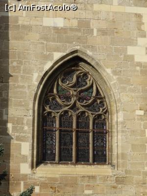 [P07] Arhitectura unei ferestre mici - Biserica Romano-Catolică „Sf. Mihail”, Cluj.  » foto by tata123 🔱
 - 
<span class="allrVoted glyphicon glyphicon-heart hidden" id="av1029533"></span>
<a class="m-l-10 hidden" id="sv1029533" onclick="voting_Foto_DelVot(,1029533,24360)" role="button">șterge vot <span class="glyphicon glyphicon-remove"></span></a>
<a id="v91029533" class=" c-red"  onclick="voting_Foto_SetVot(1029533)" role="button"><span class="glyphicon glyphicon-heart-empty"></span> <b>LIKE</b> = Votează poza</a> <img class="hidden"  id="f1029533W9" src="/imagini/loader.gif" border="0" /><span class="AjErrMes hidden" id="e1029533ErM"></span>